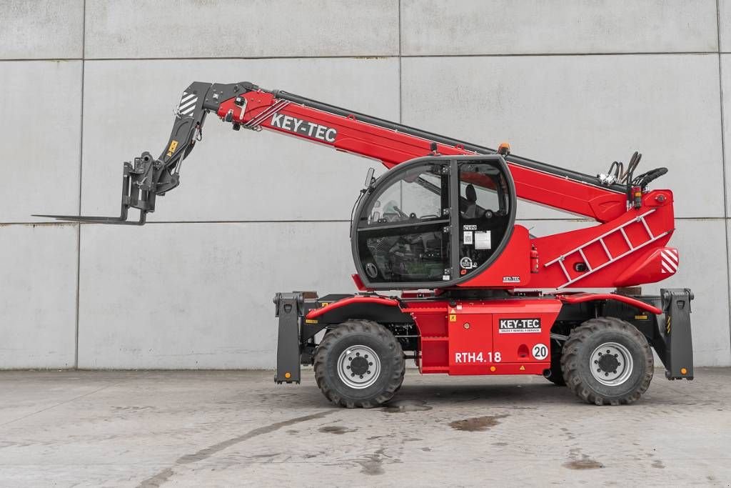 Teleskoplader typu Sonstige MAGNI RTH 4.18, Gebrauchtmaschine v Moerbeke (Obrázek 4)