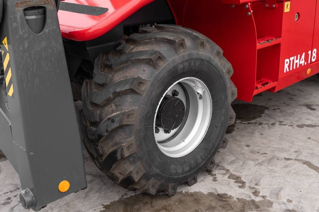 Teleskoplader typu Sonstige MAGNI RTH 4.18, Gebrauchtmaschine v Moerbeke (Obrázek 11)
