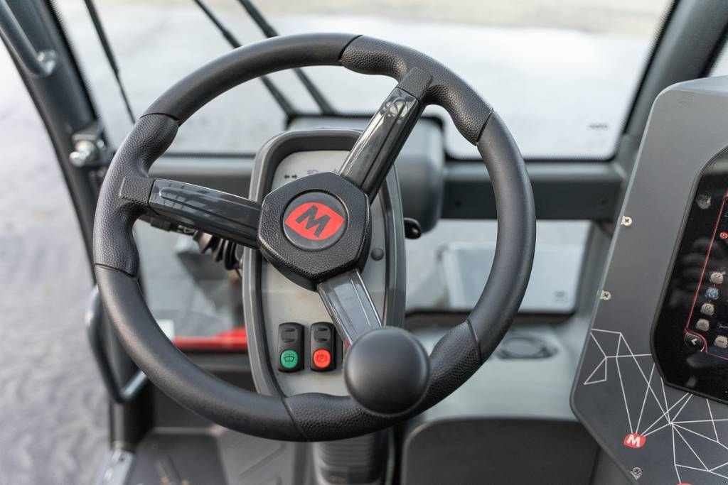 Teleskoplader van het type Sonstige MAGNI RTH 4.18, Gebrauchtmaschine in Moerbeke (Foto 8)