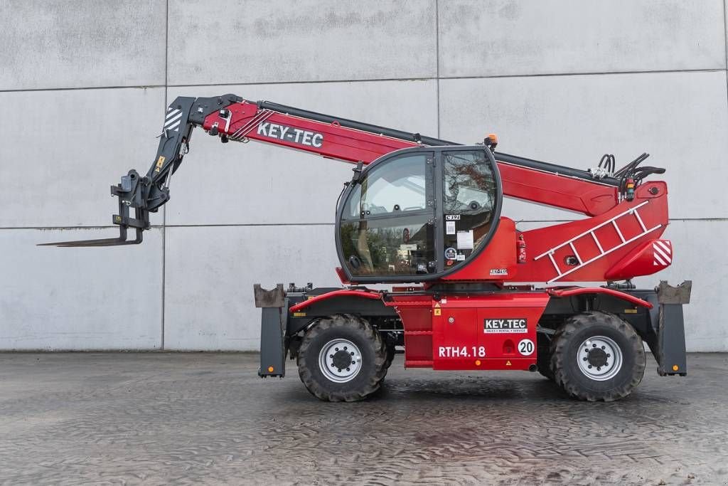 Teleskoplader van het type Sonstige MAGNI RTH 4.18, Gebrauchtmaschine in Moerbeke (Foto 3)