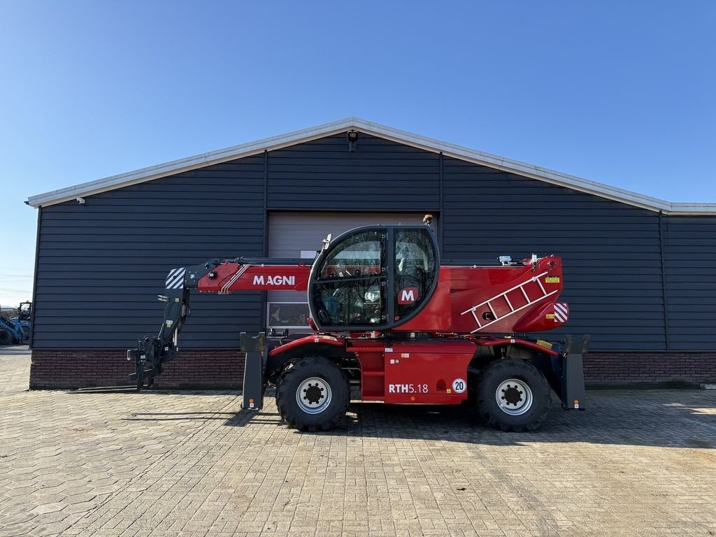 Teleskoplader van het type Sonstige MAGNI RTH 5.18 roterende verreiker NIEUW, Neumaschine in Neer (Foto 9)