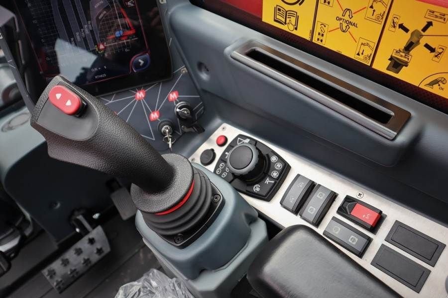 Teleskoplader of the type Sonstige MAGNI RTH 6.25 Valid inspection, *Guarantee! 6t Cap. 25m, Gebrauchtmaschine in Groenlo (Picture 10)