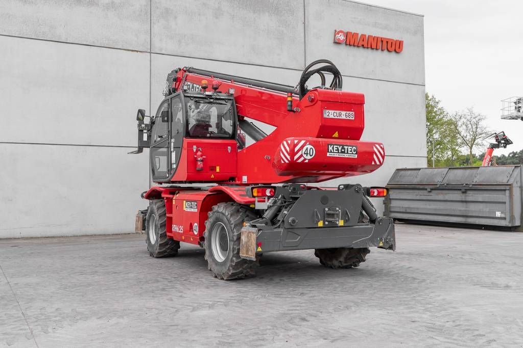 Teleskoplader of the type Sonstige MAGNI RTH 6.25, Gebrauchtmaschine in Moerbeke (Picture 8)