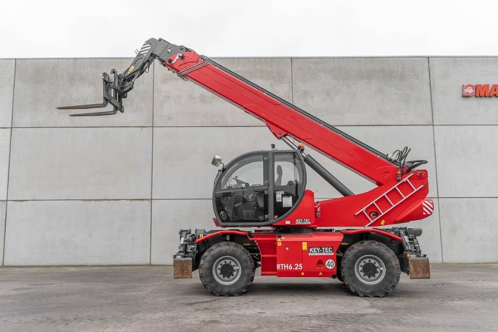 Teleskoplader typu Sonstige MAGNI RTH 6.25, Gebrauchtmaschine v Moerbeke (Obrázek 4)