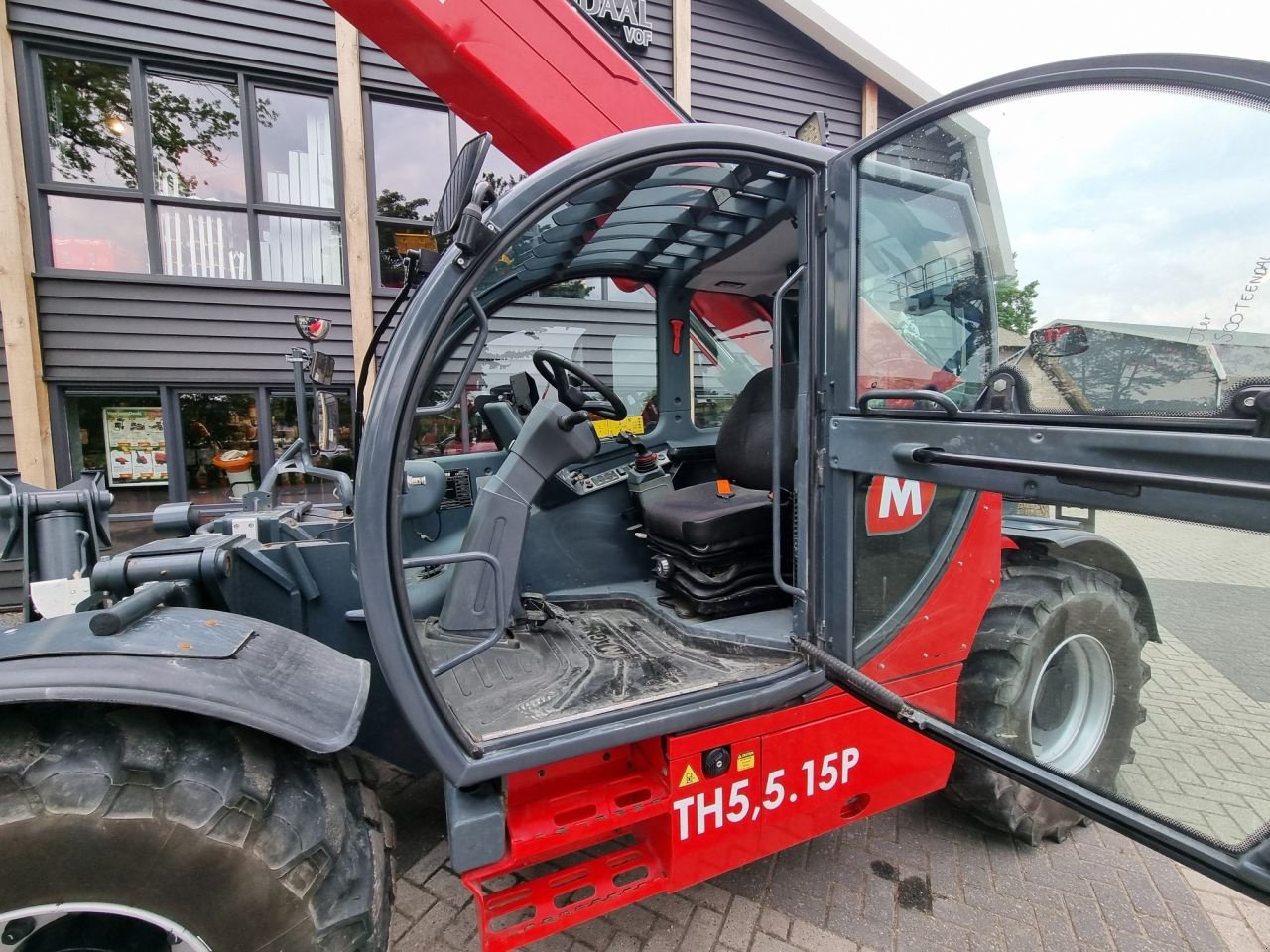 Teleskoplader of the type Sonstige MAGNI TH 5 5.15P, Gebrauchtmaschine in Lunteren (Picture 4)