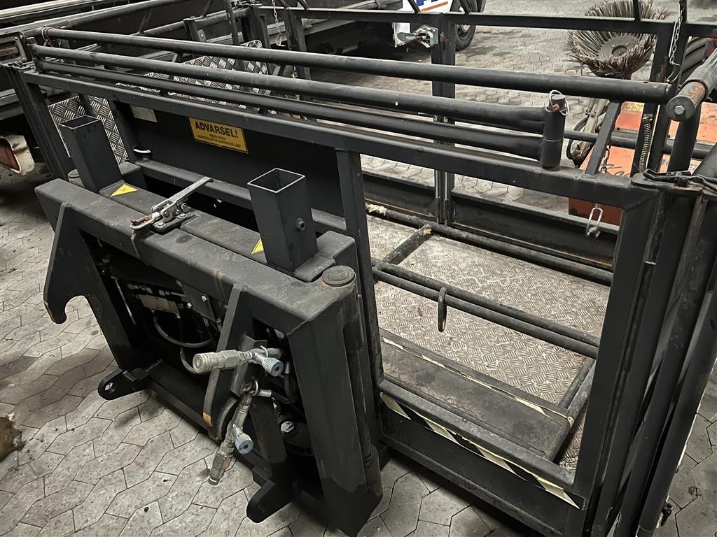 Teleskoplader des Typs Sonstige Mandskabskurv K1321A m. hydraulisk sving og alu bund Nærmest ubrugt, Gebrauchtmaschine in Havndal (Bild 4)