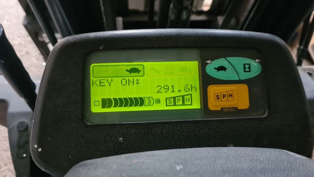 Teleskoplader des Typs Toyota 7FBEF16, Gebrauchtmaschine in BAZAINVILLE (Bild 5)