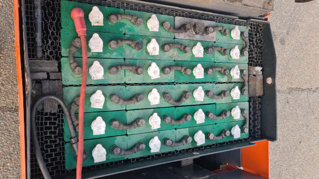 Teleskoplader des Typs Toyota 7FBEF16, Gebrauchtmaschine in BAZAINVILLE (Bild 6)