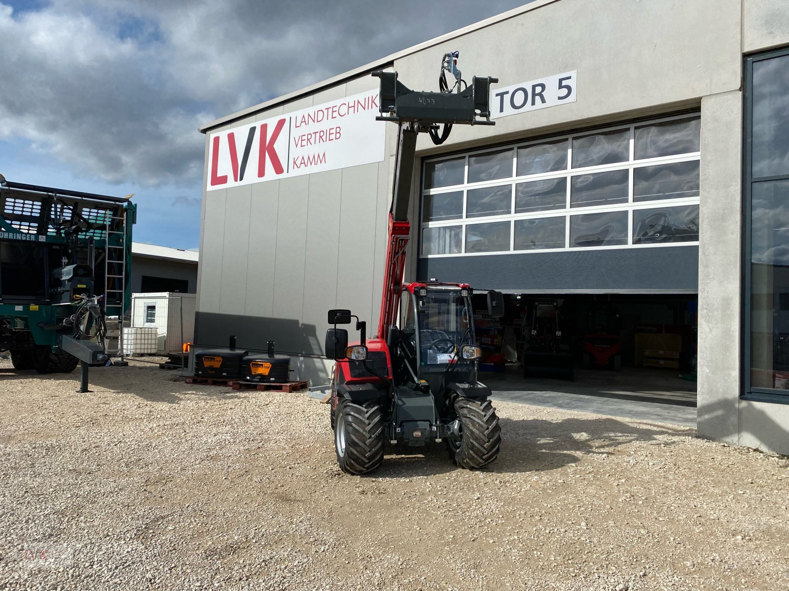 Teleskoplader of the type Weidemann  T 4512, Neumaschine in Weißenburg (Picture 1)