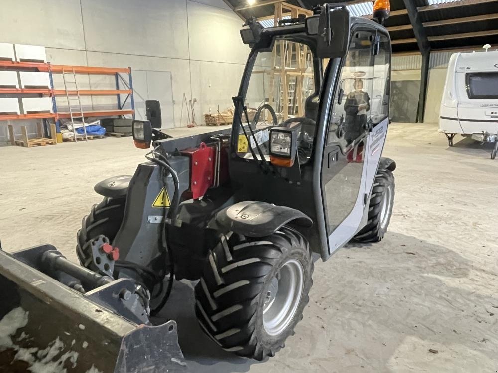 Teleskoplader Türe ait Weidemann  Weidemann T4512  Pallegafler-skovl -kost medfølger, Gebrauchtmaschine içinde Dronninglund (resim 3)