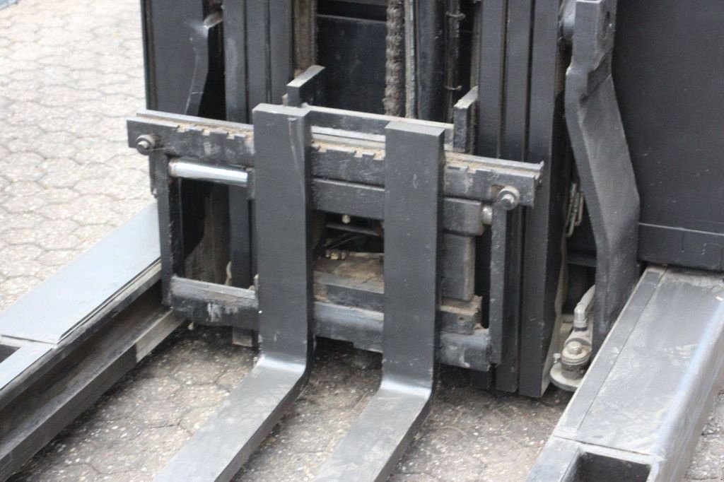 Teleskoplader от тип Yale MR14, Gebrauchtmaschine в Antwerpen (Снимка 11)