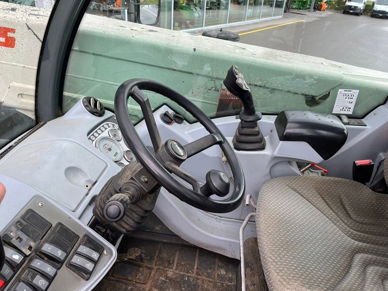 Teleskopstapler of the type CLAAS Scorpion 7045, Gebrauchtmaschine in Lengnau (Picture 4)