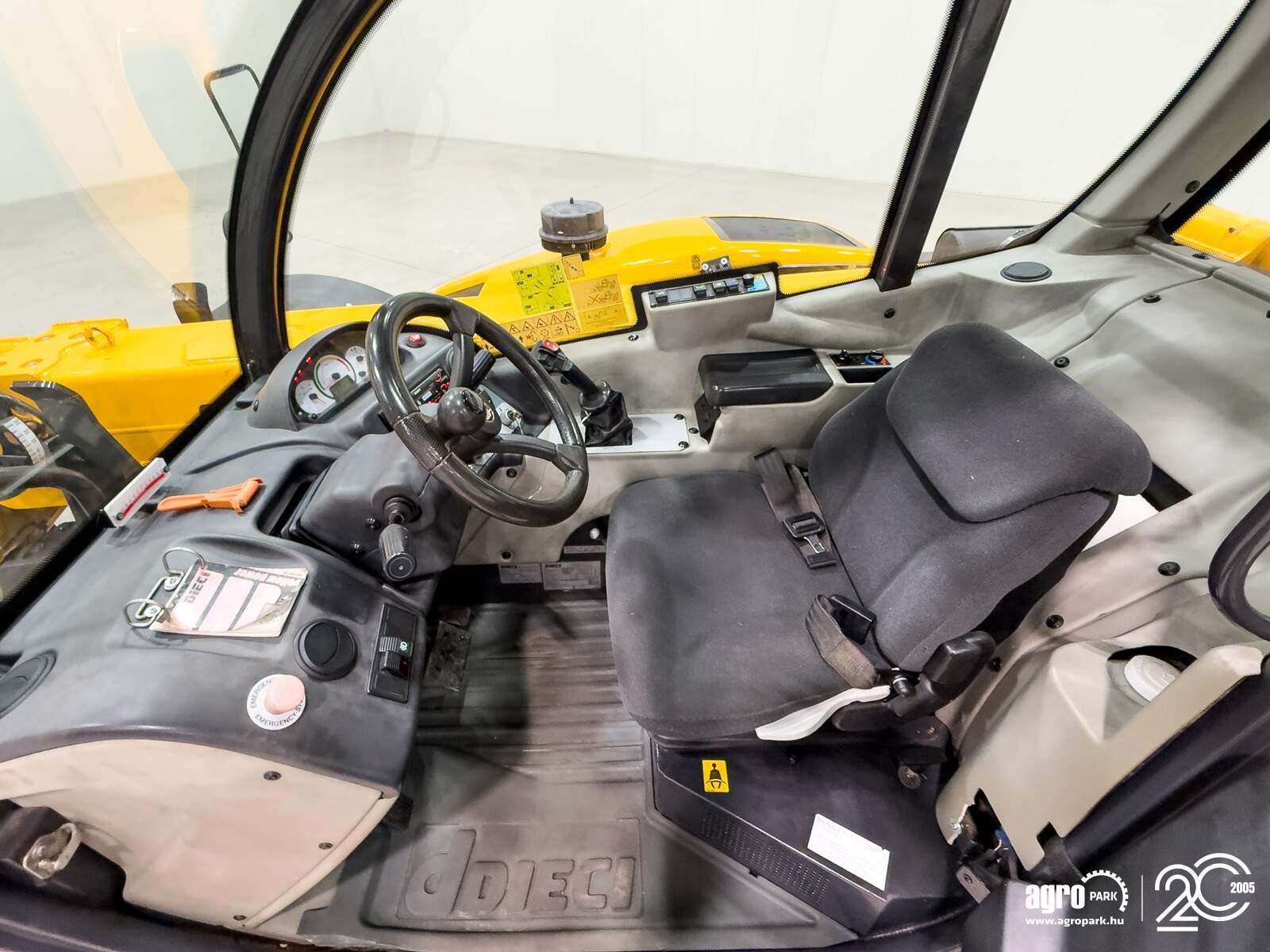 Teleskopstapler a típus DIECI Agri Plus 40.7 HVS 7 m lifting height, 4000 kg capacity, air conditioner, Joystick, pallet forks, air suspended seat, LED lighting, 128 HP engine, Gebrauchtmaschine ekkor: Csengele (Kép 8)