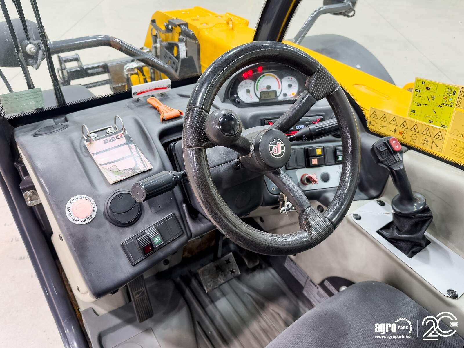 Teleskopstapler a típus DIECI Agri Plus 40.7 HVS 7 m lifting height, 4000 kg capacity, air conditioner, Joystick, pallet forks, air suspended seat, LED lighting, 128 HP engine, Gebrauchtmaschine ekkor: Csengele (Kép 13)