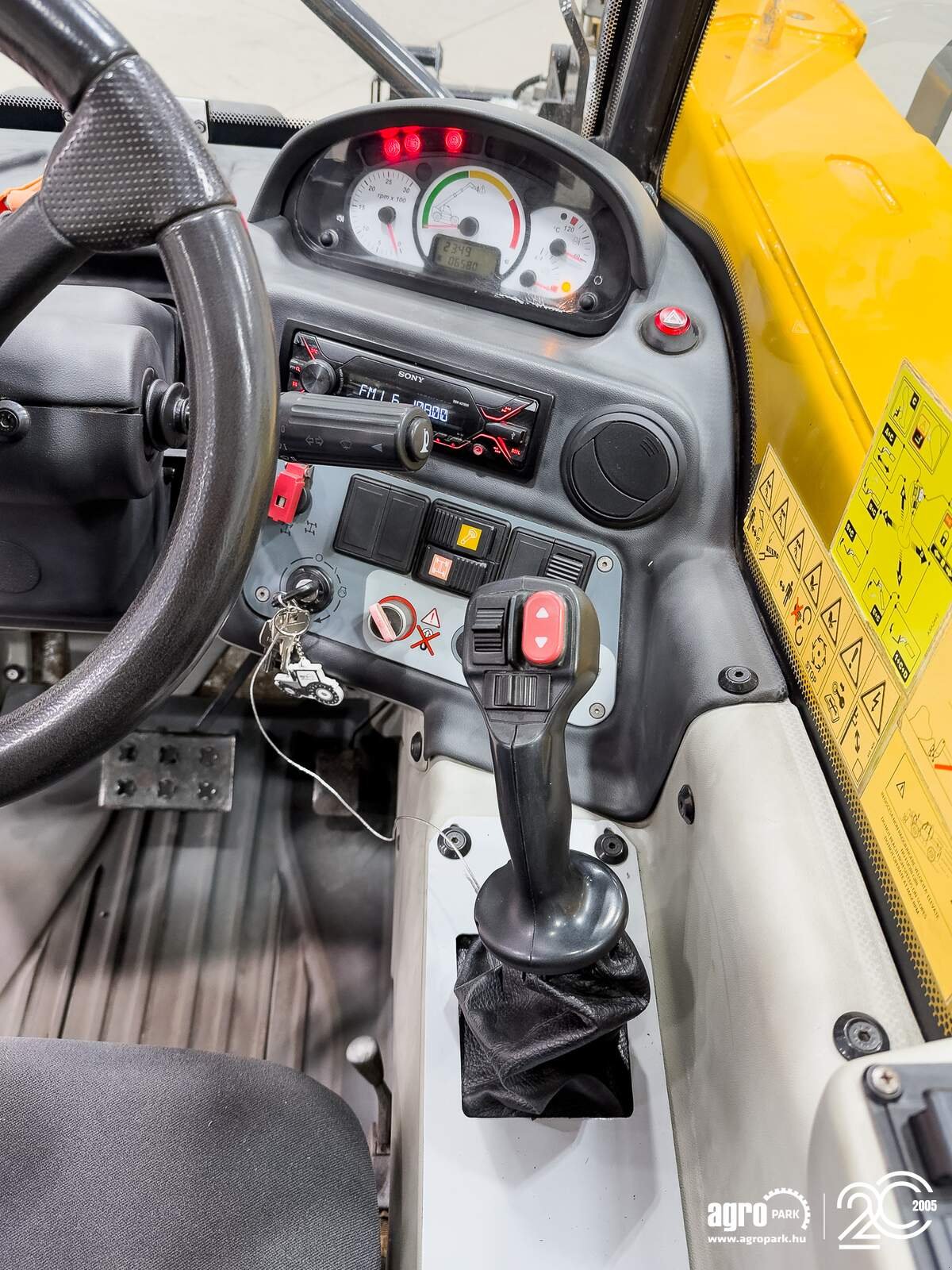 Teleskopstapler a típus DIECI Agri Plus 40.7 HVS 7 m lifting height, 4000 kg capacity, air conditioner, Joystick, pallet forks, air suspended seat, LED lighting, 128 HP engine, Gebrauchtmaschine ekkor: Csengele (Kép 14)