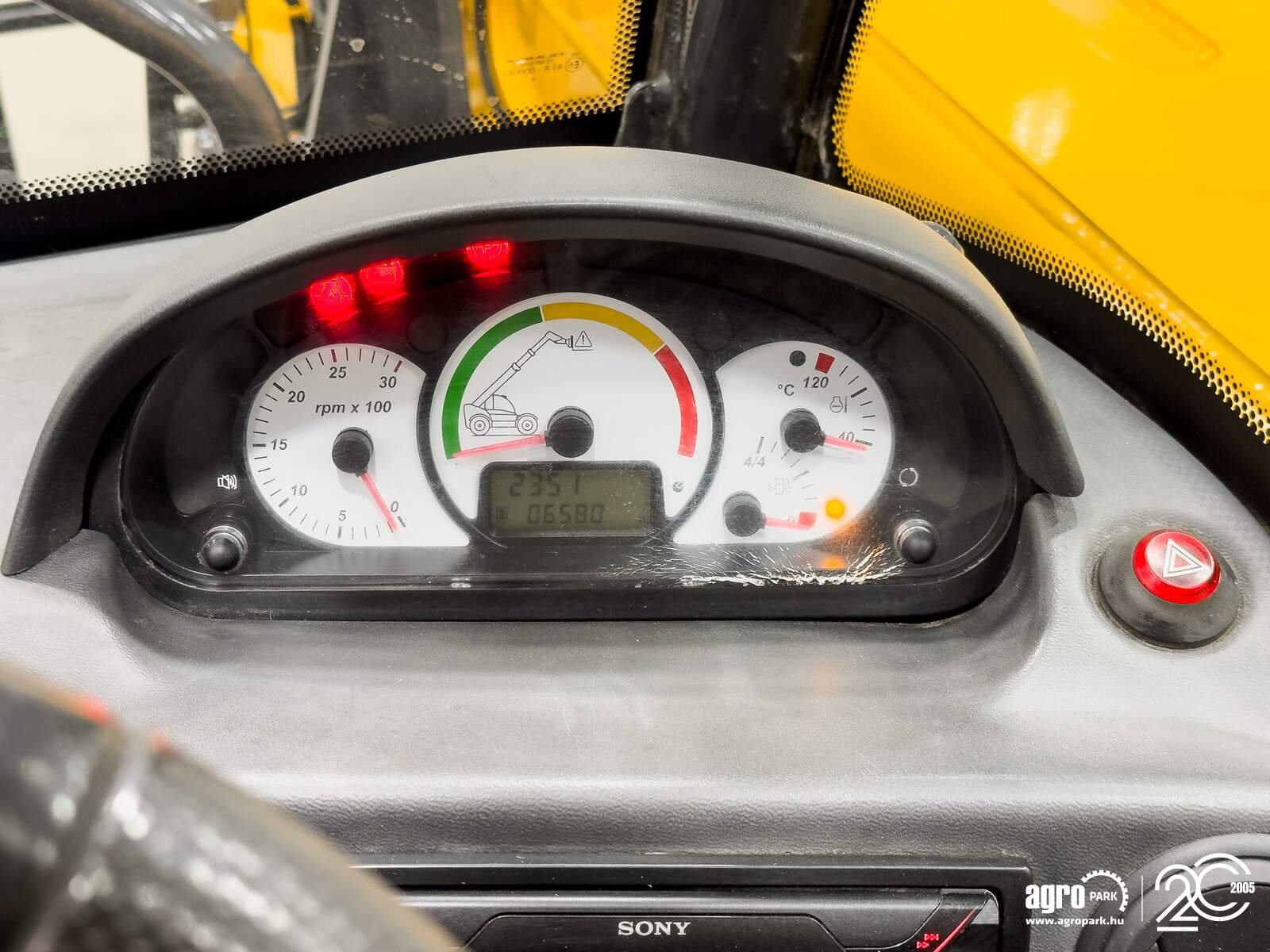 Teleskopstapler a típus DIECI Agri Plus 40.7 HVS 7 m lifting height, 4000 kg capacity, air conditioner, Joystick, pallet forks, air suspended seat, LED lighting, 128 HP engine, Gebrauchtmaschine ekkor: Csengele (Kép 15)