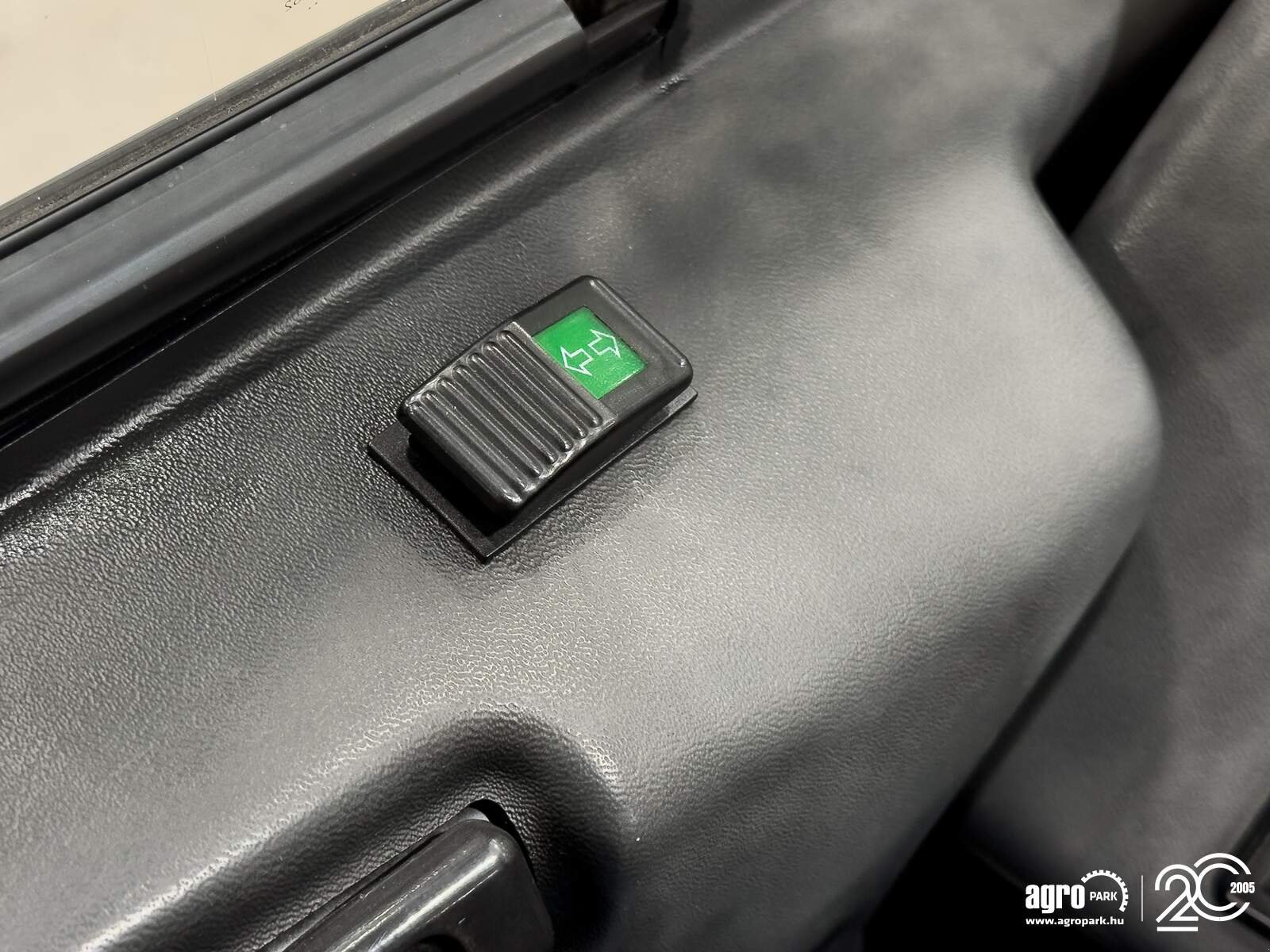 Teleskopstapler a típus DIECI Agri Plus 40.7 HVS 7 m lifting height, 4000 kg capacity, air conditioner, Joystick, pallet forks, air suspended seat, LED lighting, 128 HP engine, Gebrauchtmaschine ekkor: Csengele (Kép 24)