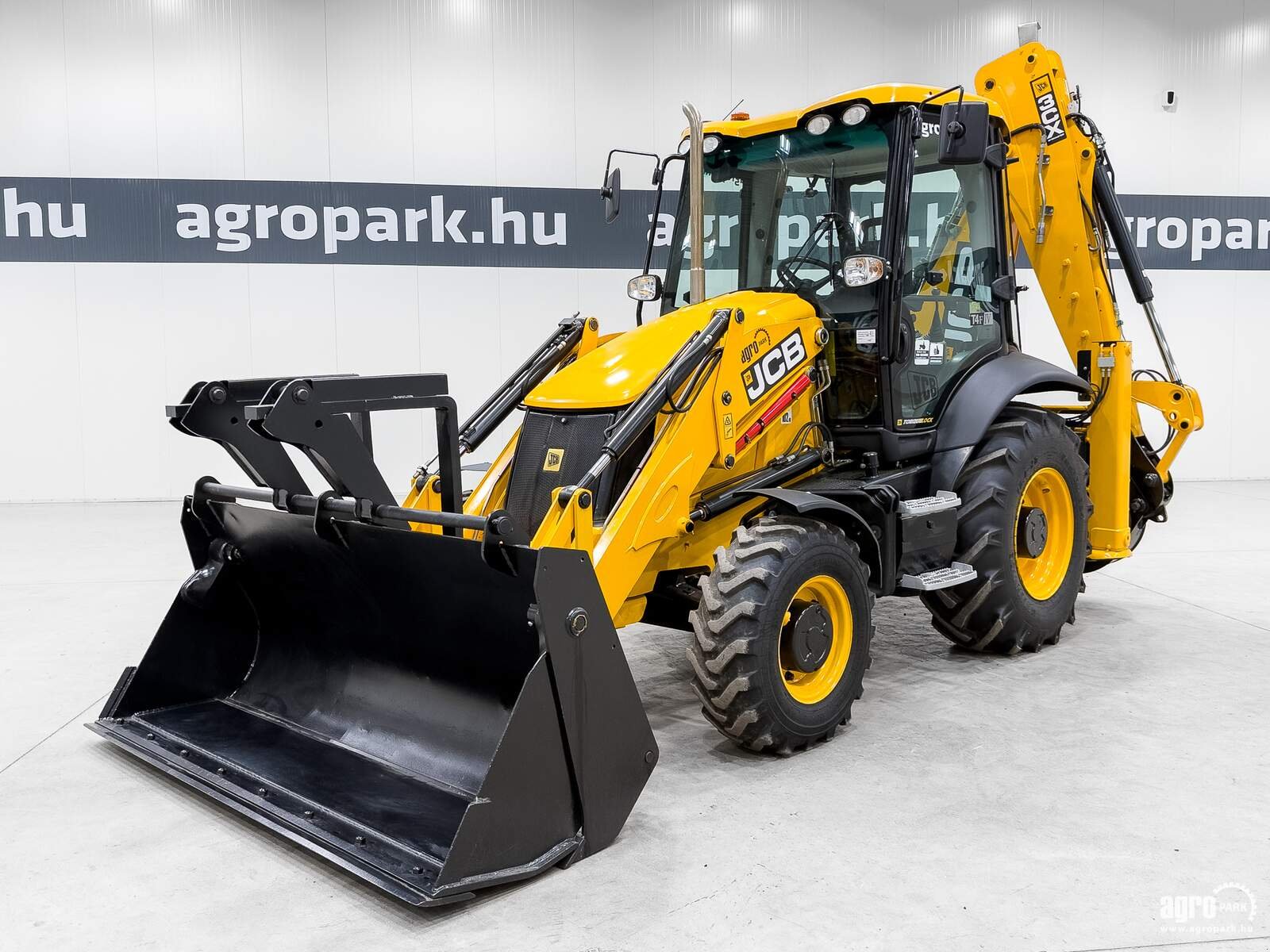 Teleskopstapler del tipo JCB 3CX Eco Sitemaster backhoe loader, 92 hp, air con Powershift, SRS, 4 buckets + forks, Gebrauchtmaschine In Csengele (Immagine 2)