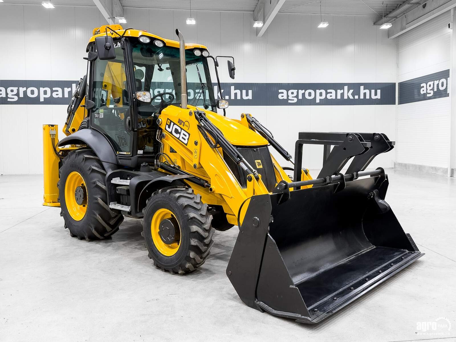 Teleskopstapler del tipo JCB 3CX Eco Sitemaster backhoe loader, 92 hp, air con Powershift, SRS, 4 buckets + forks, Gebrauchtmaschine In Csengele (Immagine 3)