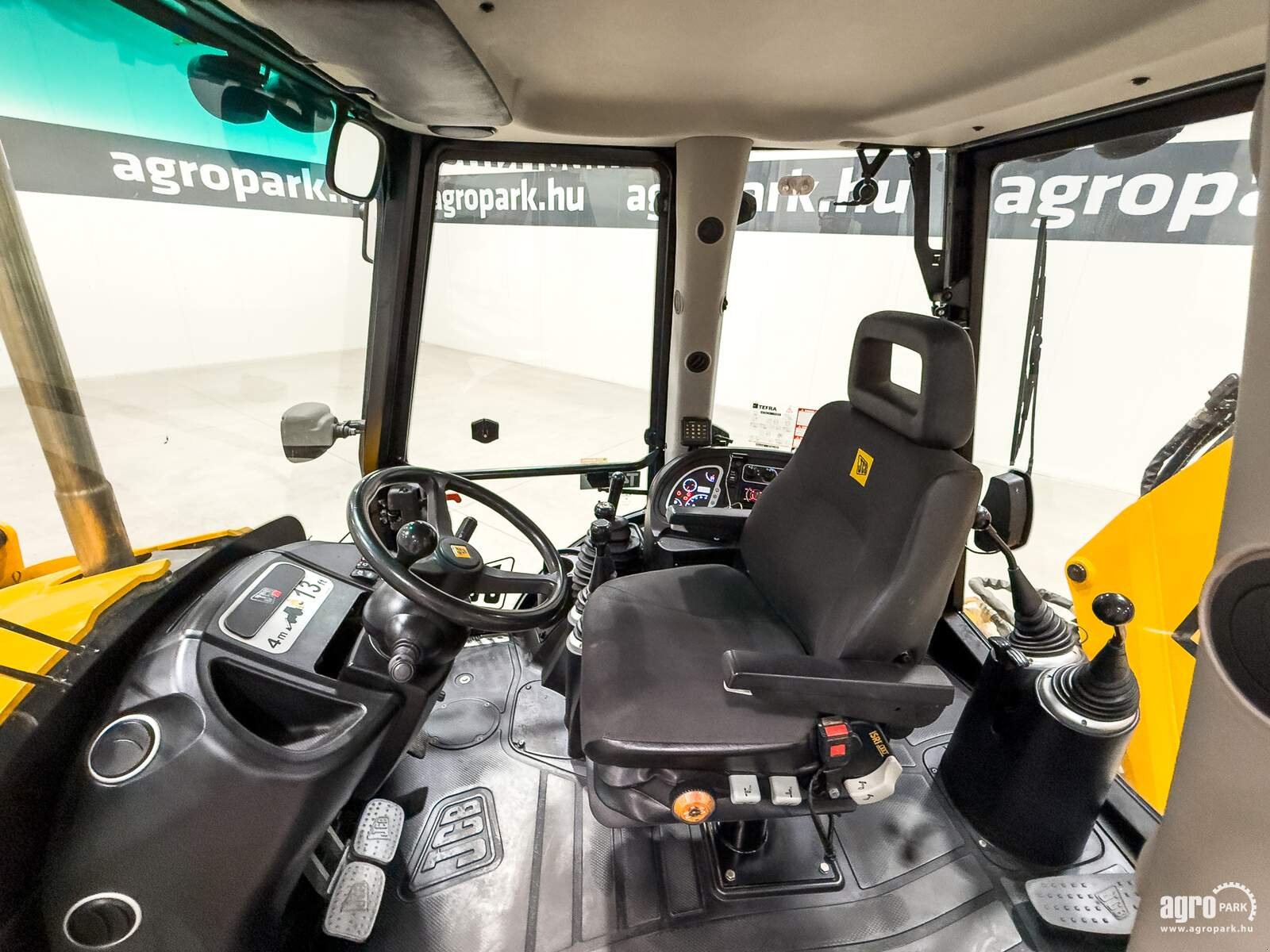 Teleskopstapler del tipo JCB 3CX Eco Sitemaster backhoe loader, 92 hp, air con Powershift, SRS, 4 buckets + forks, Gebrauchtmaschine In Csengele (Immagine 9)