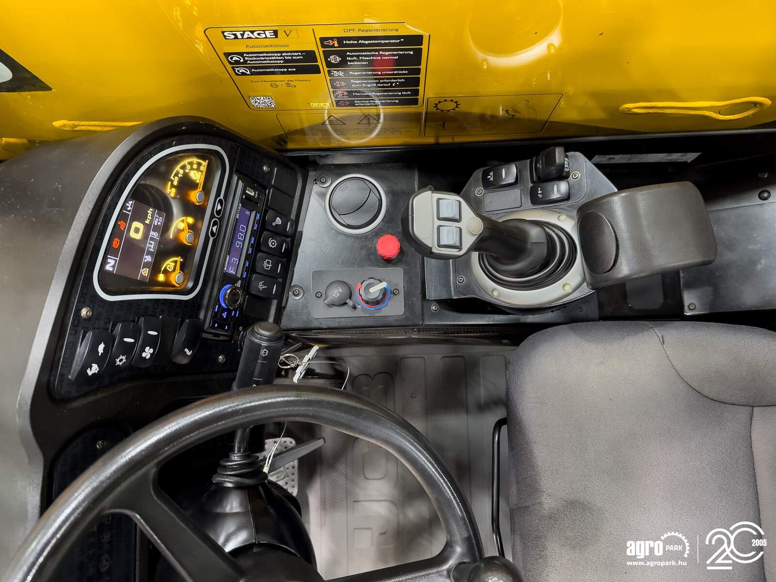 Teleskopstapler του τύπου JCB 525-60 Hi-Viz 2 m total height, 6 m reach, 2,5 ton lifting capacity, air con, pallet forks + bucket, Gebrauchtmaschine σε Csengele (Φωτογραφία 10)