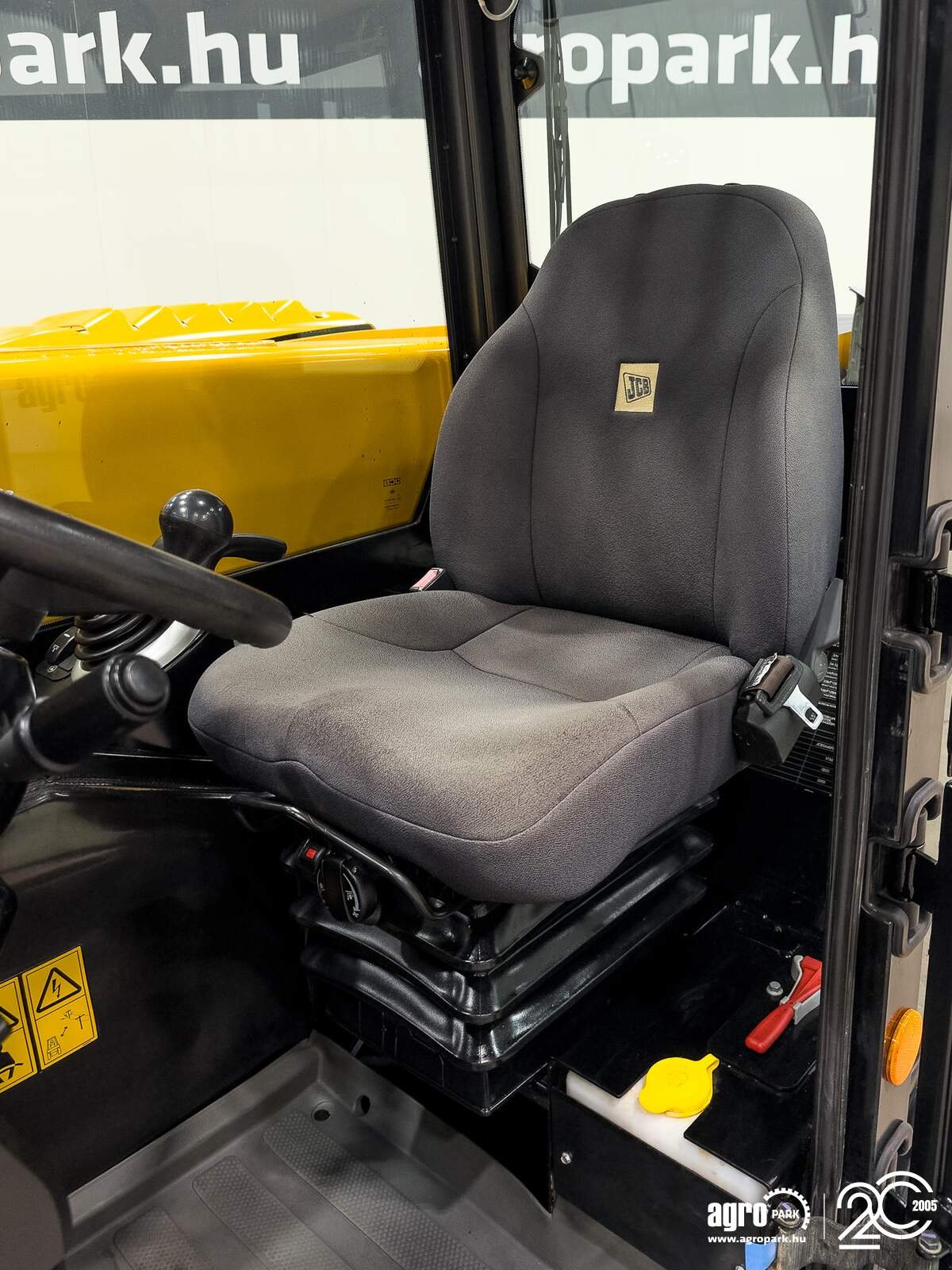 Teleskopstapler του τύπου JCB 525-60 Hi-Viz 2 m total height, 6 m reach, 2,5 ton lifting capacity, air con, pallet forks + bucket, Gebrauchtmaschine σε Csengele (Φωτογραφία 12)