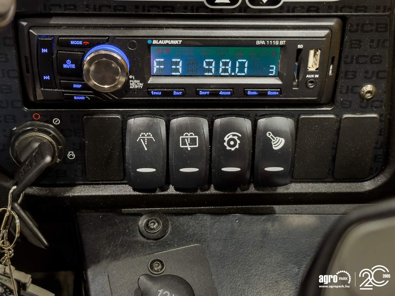 Teleskopstapler του τύπου JCB 525-60 Hi-Viz 2 m total height, 6 m reach, 2,5 ton lifting capacity, air con, pallet forks + bucket, Gebrauchtmaschine σε Csengele (Φωτογραφία 18)