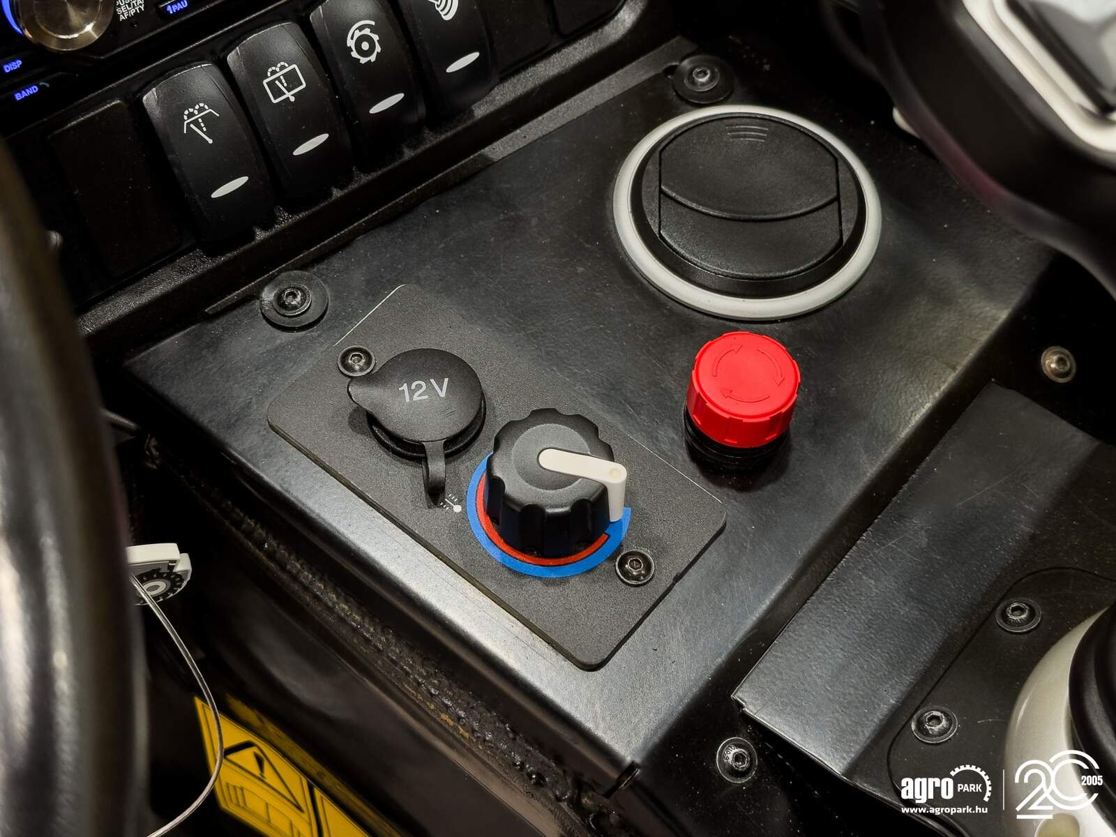 Teleskopstapler του τύπου JCB 525-60 Hi-Viz 2 m total height, 6 m reach, 2,5 ton lifting capacity, air con, pallet forks + bucket, Gebrauchtmaschine σε Csengele (Φωτογραφία 19)