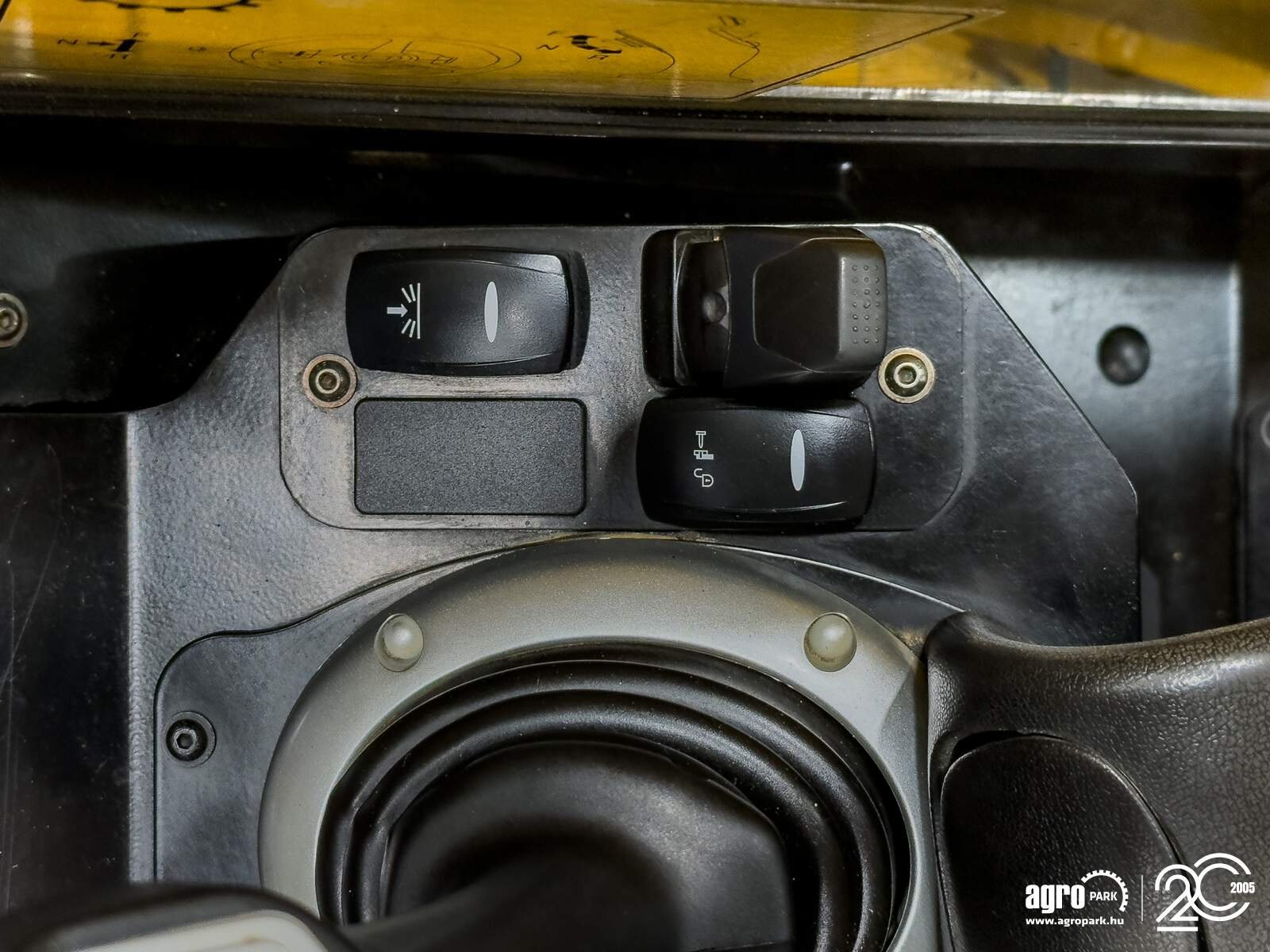 Teleskopstapler του τύπου JCB 525-60 Hi-Viz 2 m total height, 6 m reach, 2,5 ton lifting capacity, air con, pallet forks + bucket, Gebrauchtmaschine σε Csengele (Φωτογραφία 23)