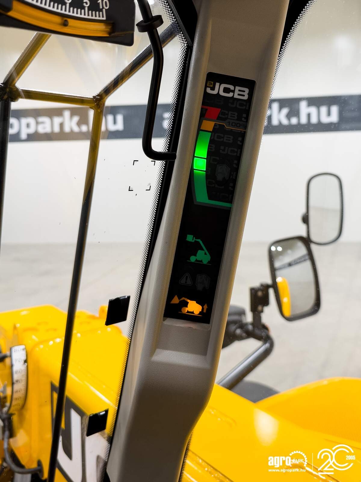 Teleskopstapler του τύπου JCB 525-60 Hi-Viz 2 m total height, 6 m reach, 2,5 ton lifting capacity, air con, pallet forks + bucket, Gebrauchtmaschine σε Csengele (Φωτογραφία 24)