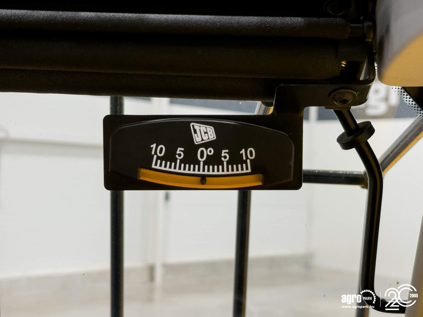 Teleskopstapler του τύπου JCB 525-60 Hi-Viz 2 m total height, 6 m reach, 2,5 ton lifting capacity, air con, pallet forks + bucket, Gebrauchtmaschine σε Csengele (Φωτογραφία 25)