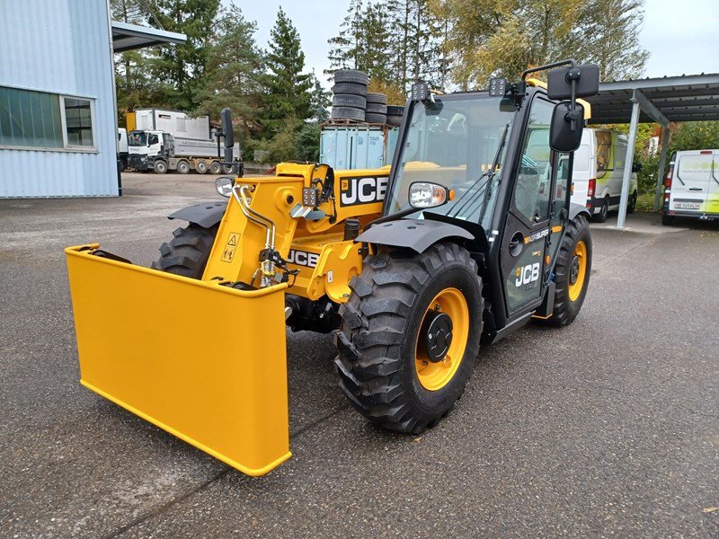 Teleskopstapler des Typs JCB 530-60, Neumaschine in Hindelbank (Bild 2)