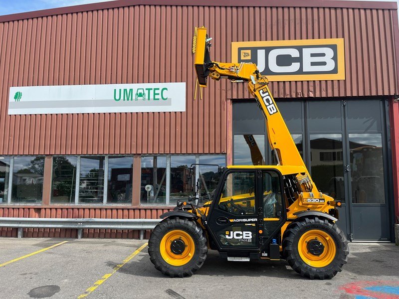 Teleskopstapler des Typs JCB 530-60, Neumaschine in Domdidier (Bild 3)
