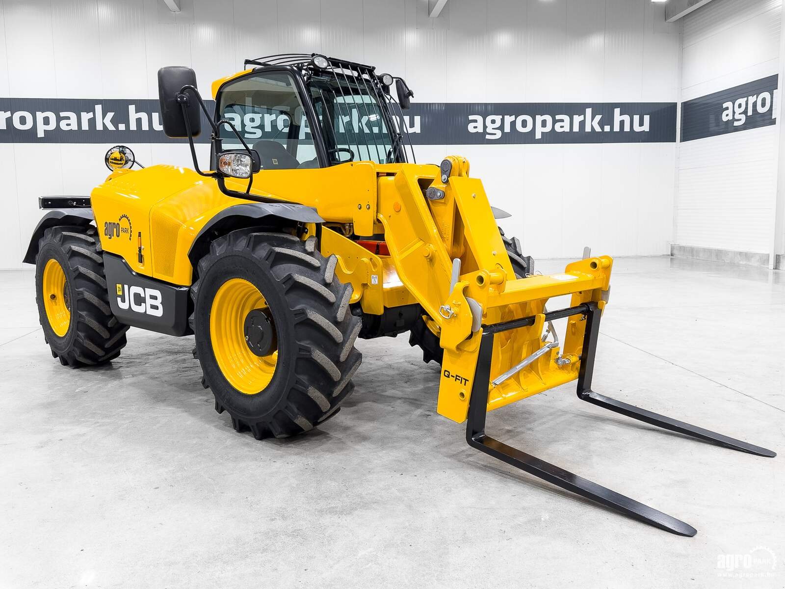 Teleskopstapler Türe ait JCB 531-70, Gebrauchtmaschine içinde Csengele (resim 2)