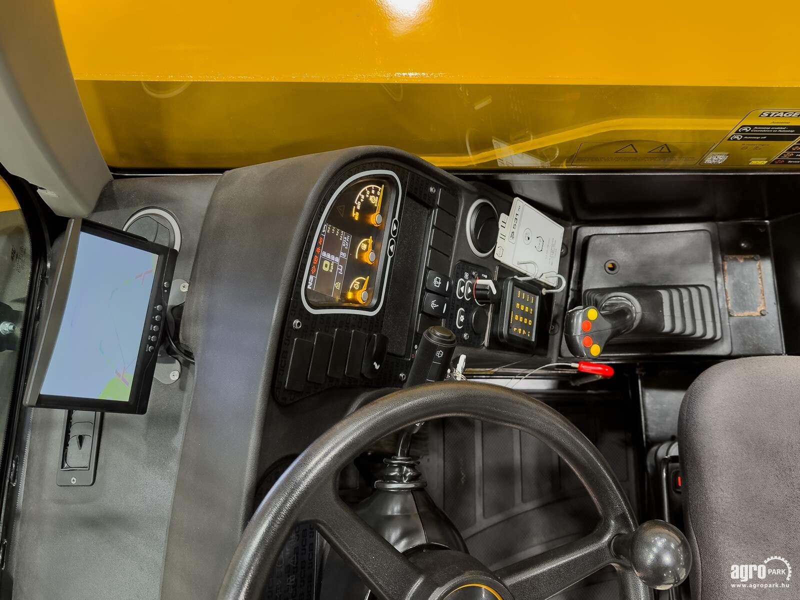 Teleskopstapler Türe ait JCB 531-70, Gebrauchtmaschine içinde Csengele (resim 9)