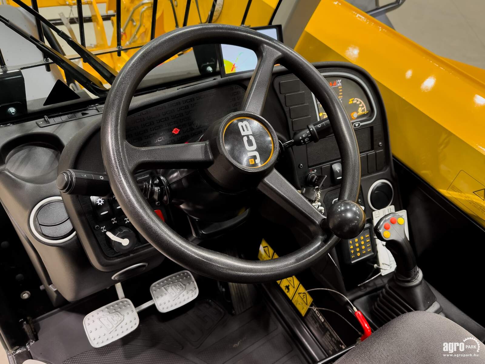 Teleskopstapler Türe ait JCB 531-70, Gebrauchtmaschine içinde Csengele (resim 14)