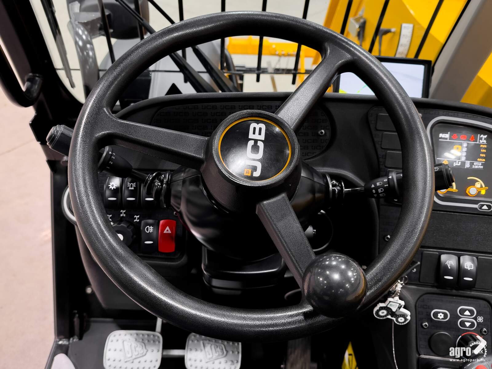 Teleskopstapler Türe ait JCB 531-70, Gebrauchtmaschine içinde Csengele (resim 21)