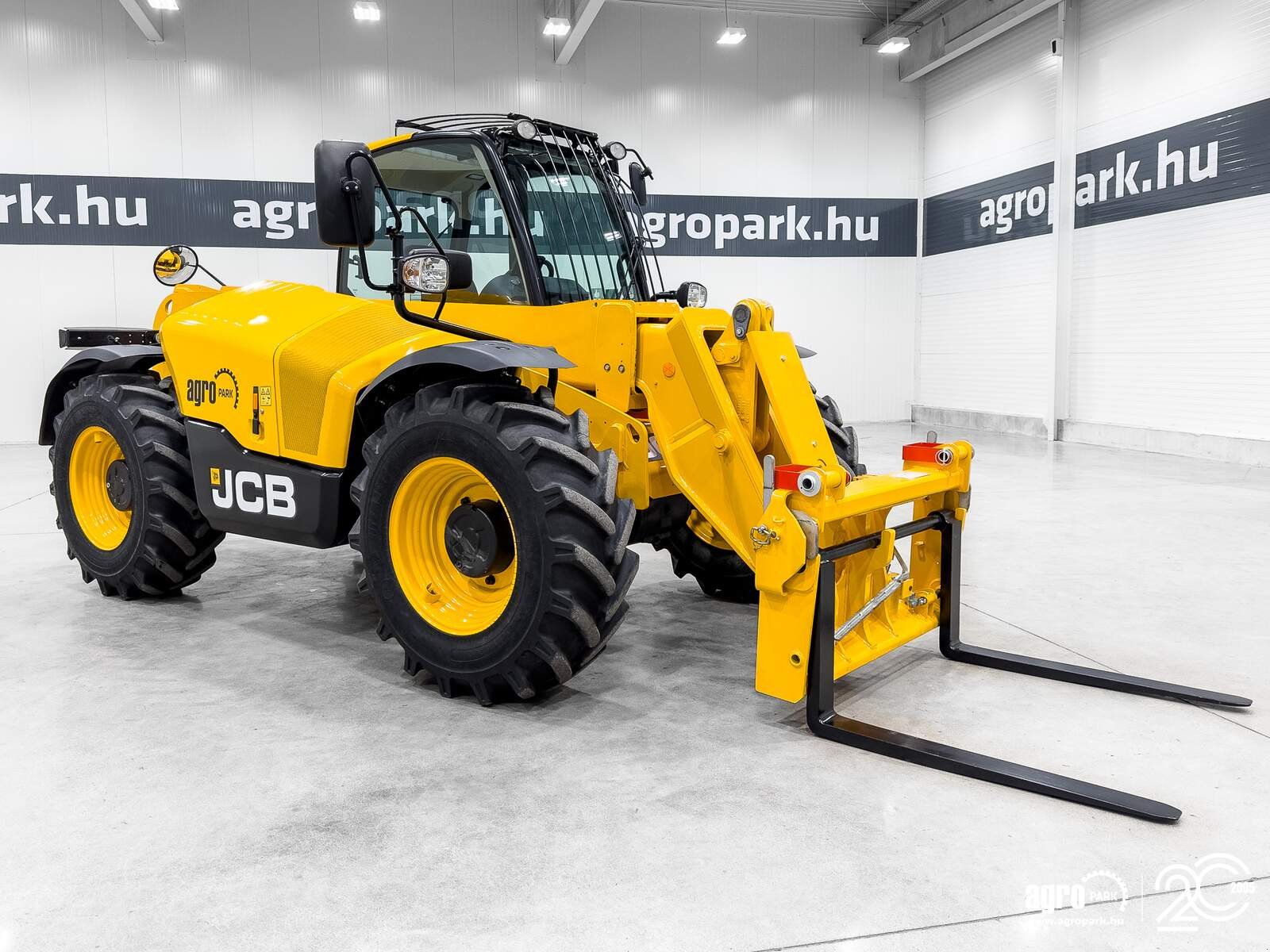 Teleskopstapler des Typs JCB 531-70, Gebrauchtmaschine in Csengele (Bild 2)