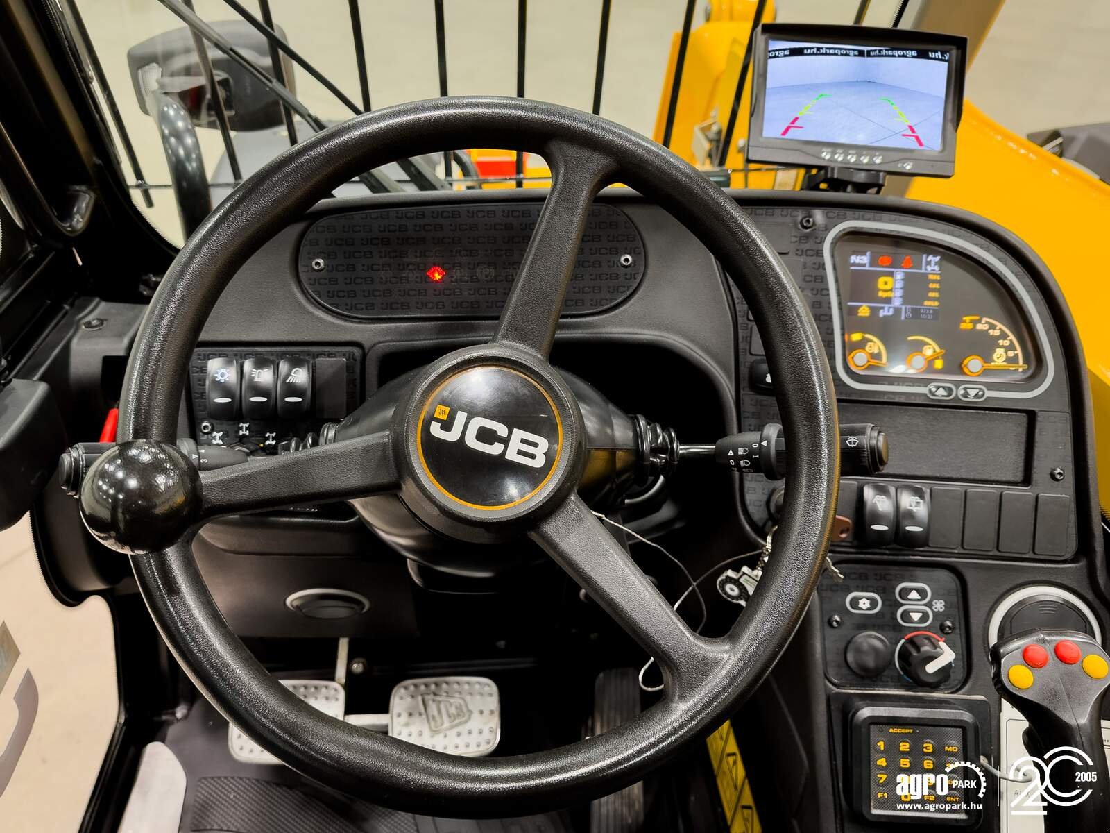 Teleskopstapler des Typs JCB 531-70, Gebrauchtmaschine in Csengele (Bild 23)