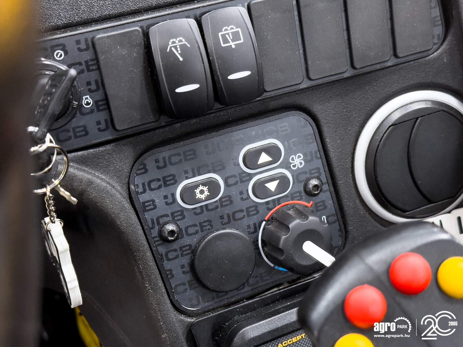 Teleskopstapler des Typs JCB 531-70, Gebrauchtmaschine in Csengele (Bild 18)