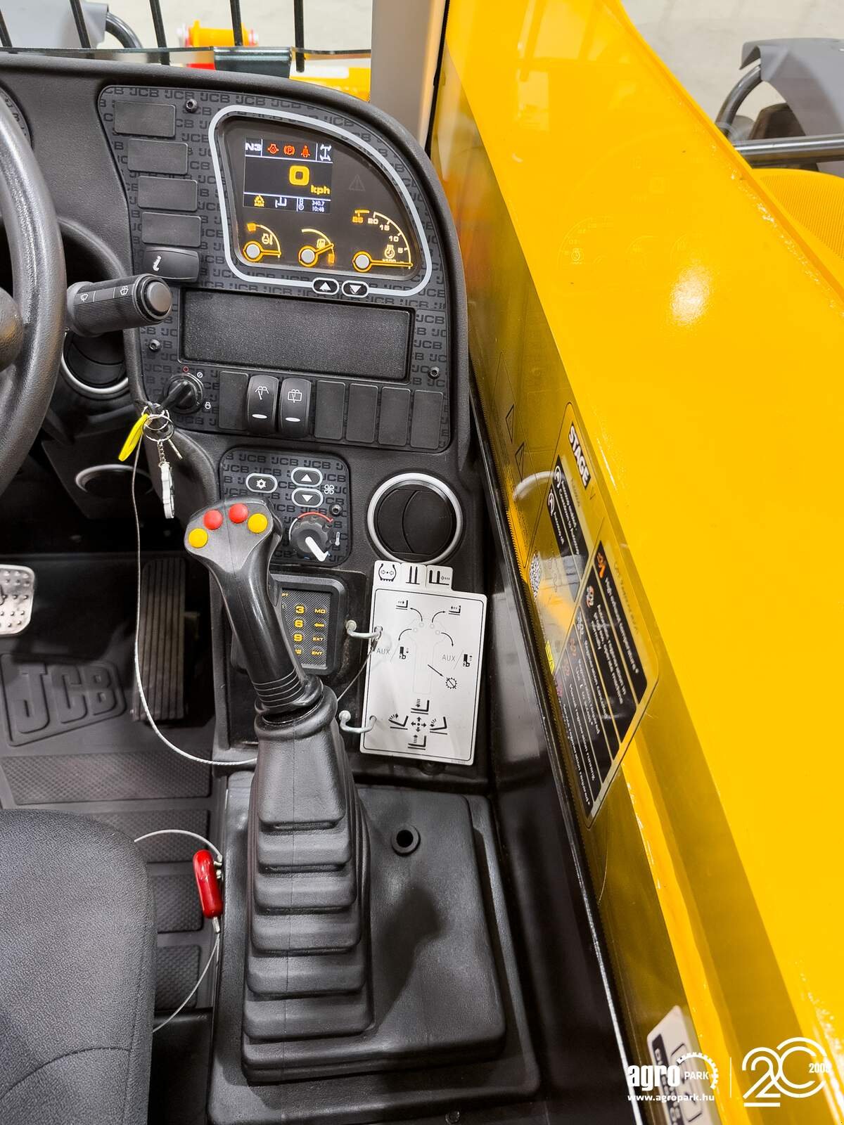 Teleskopstapler des Typs JCB 531-70, Gebrauchtmaschine in Csengele (Bild 20)