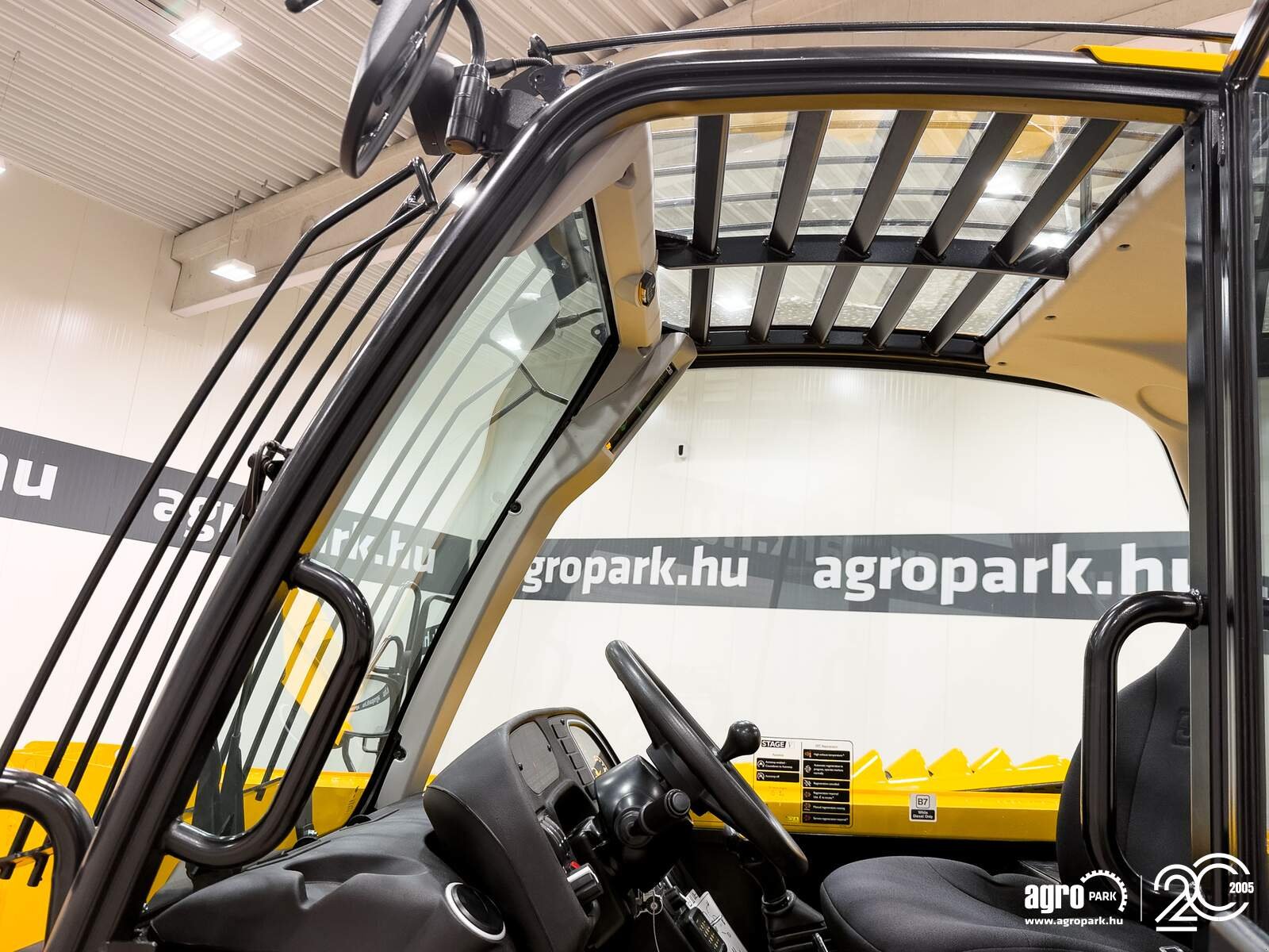 Teleskopstapler des Typs JCB 531-70, Gebrauchtmaschine in Csengele (Bild 25)