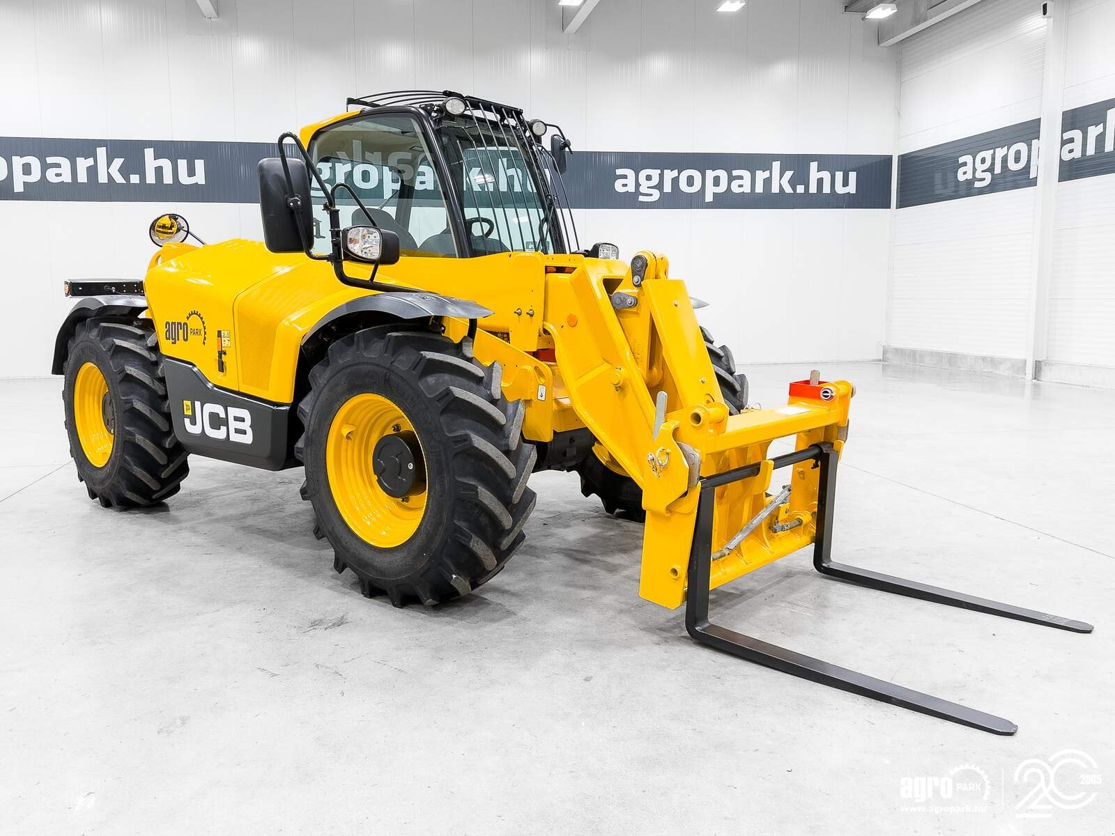 Teleskopstapler typu JCB 531-70, Gebrauchtmaschine v Csengele (Obrázek 2)