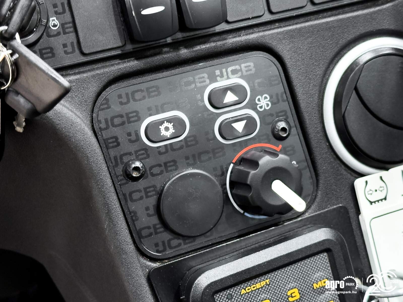 Teleskopstapler typu JCB 531-70, Gebrauchtmaschine v Csengele (Obrázek 18)