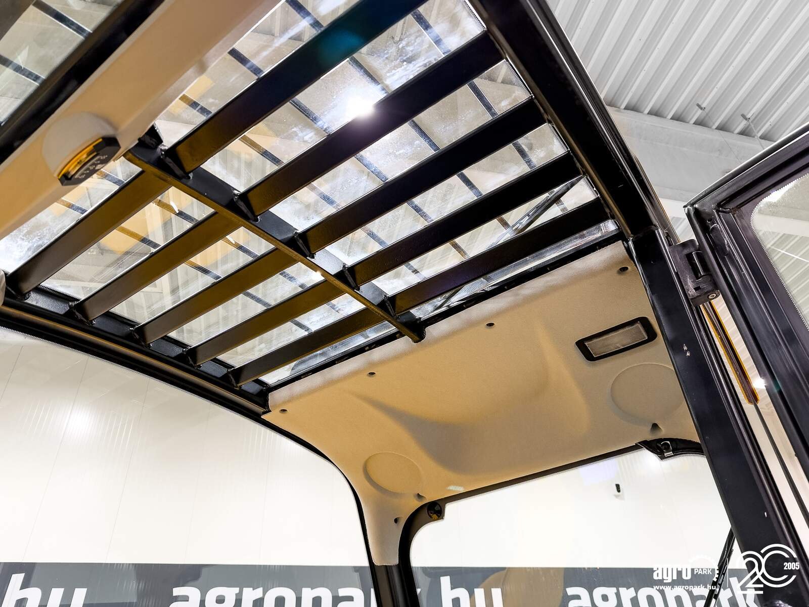 Teleskopstapler des Typs JCB 531-70, Gebrauchtmaschine in Csengele (Bild 27)