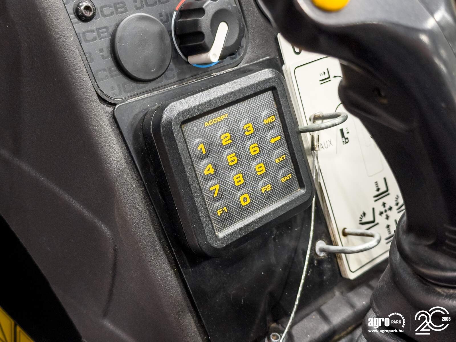 Teleskopstapler typu JCB 531-70, Gebrauchtmaschine v Csengele (Obrázek 21)