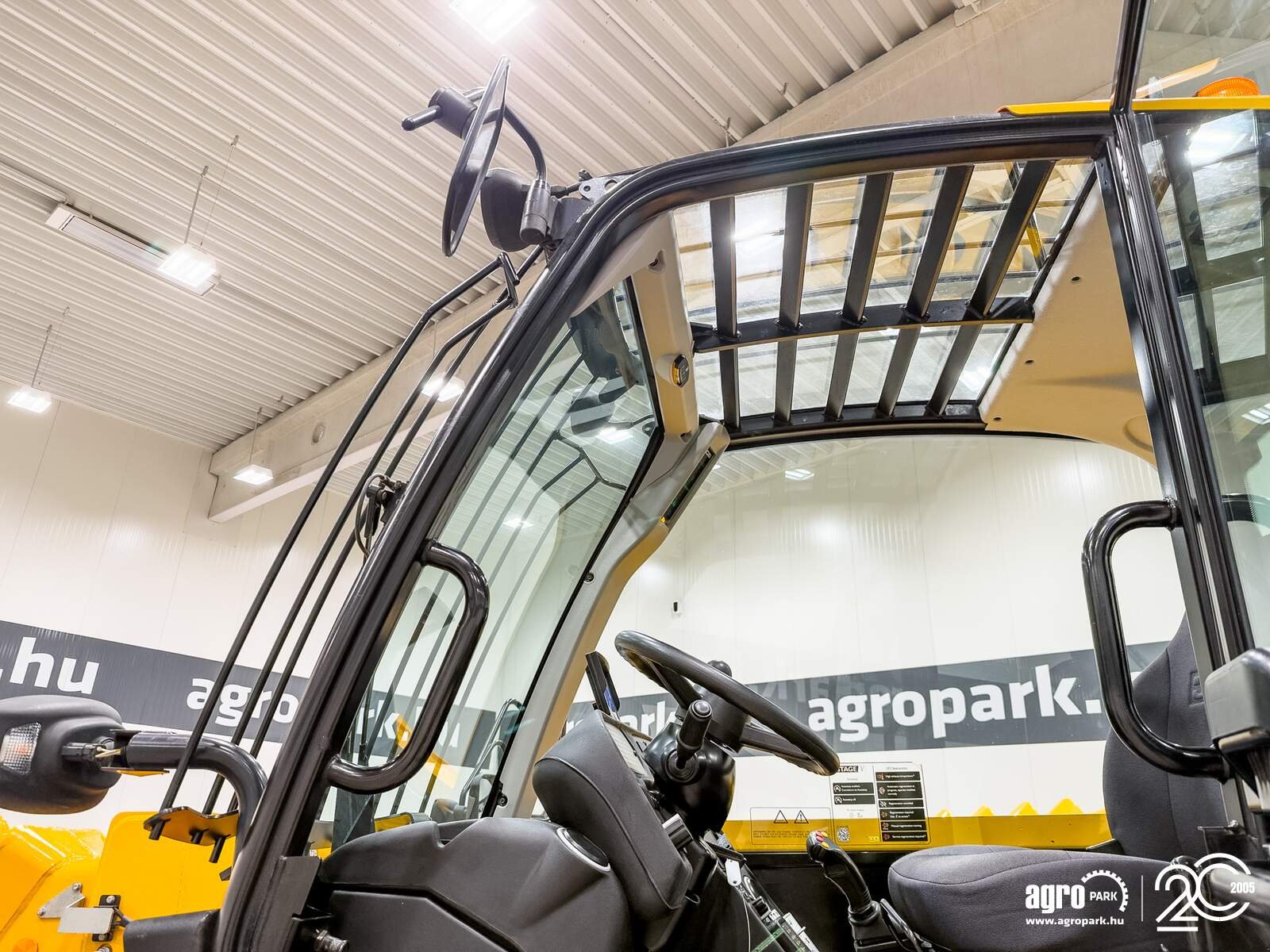 Teleskopstapler typu JCB 531-70, Gebrauchtmaschine v Csengele (Obrázek 27)