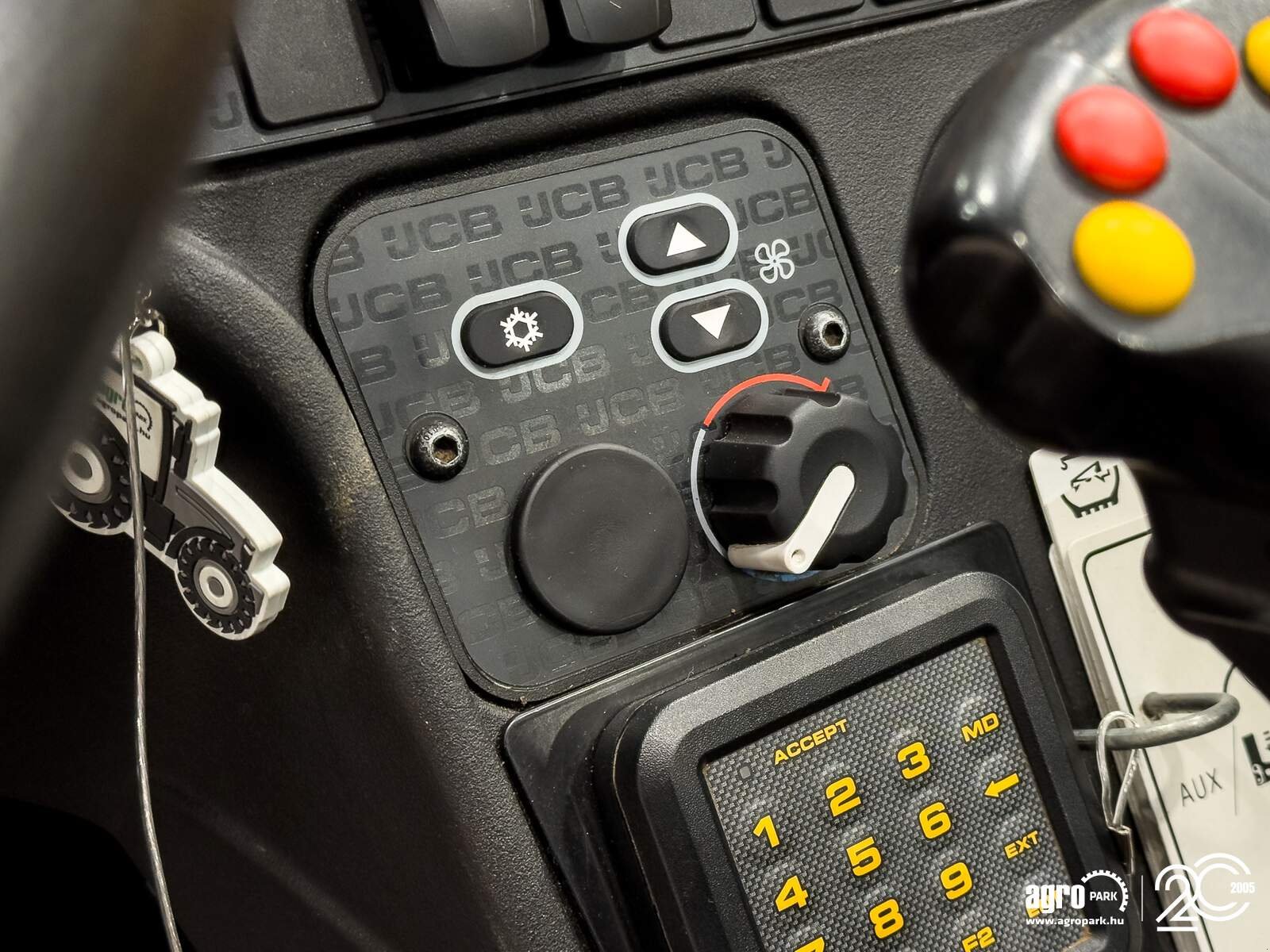 Teleskopstapler of the type JCB 531-70, Gebrauchtmaschine in Csengele (Picture 19)