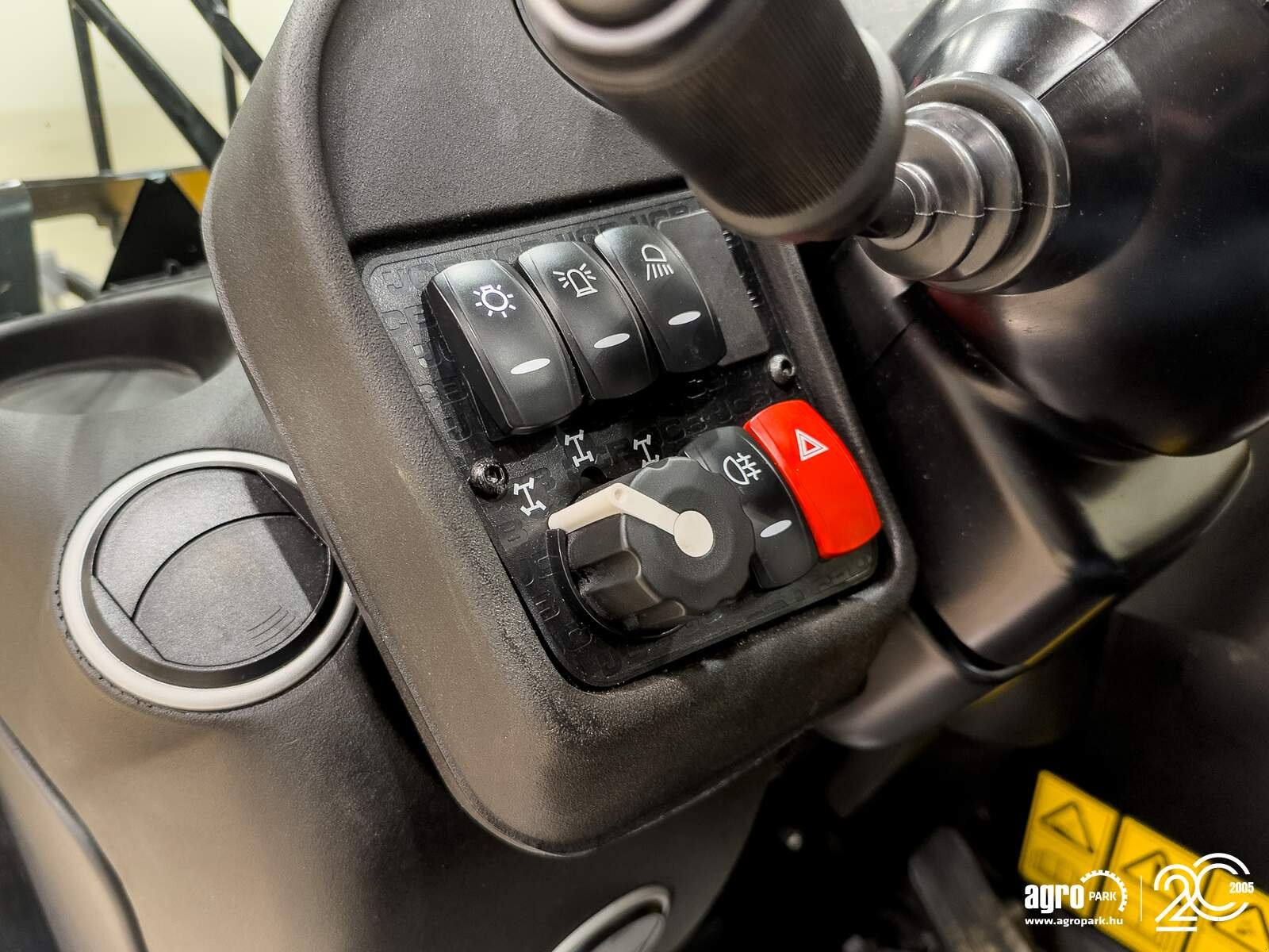 Teleskopstapler des Typs JCB 531-70, Gebrauchtmaschine in Csengele (Bild 22)