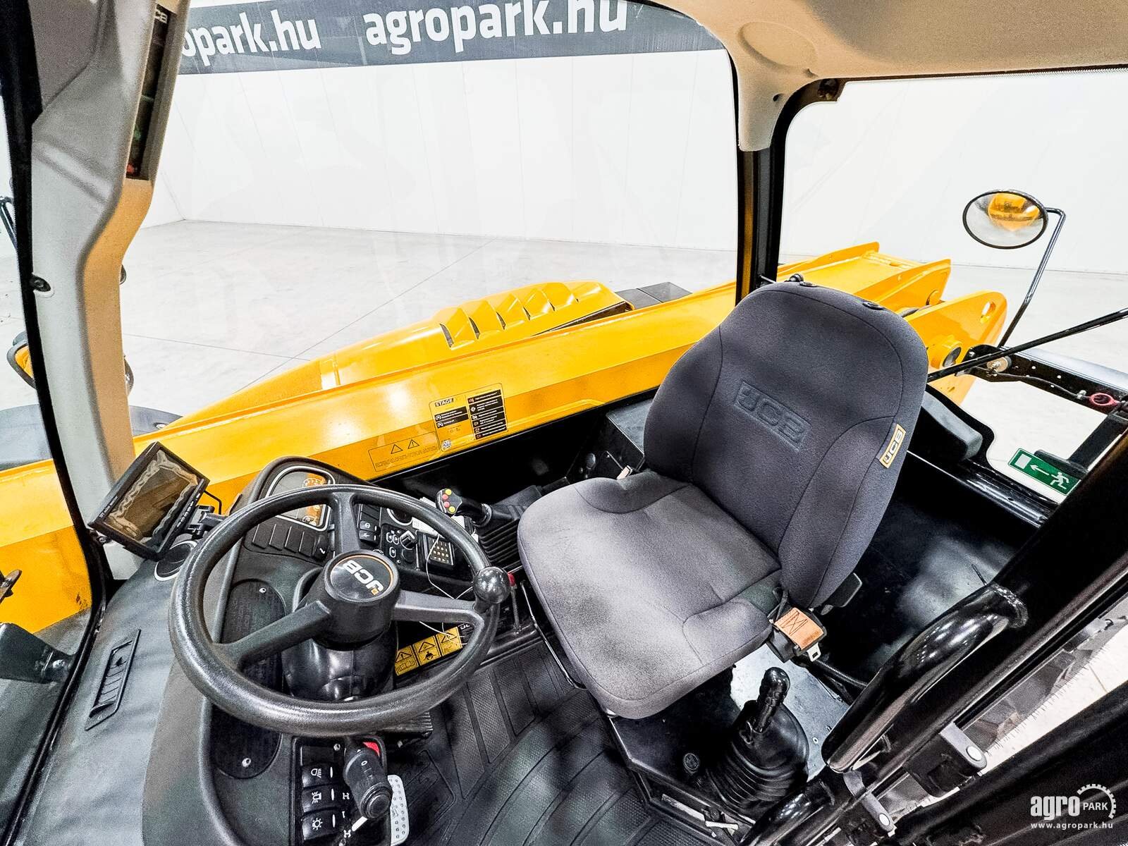 Teleskopstapler типа JCB 531-70, Gebrauchtmaschine в Csengele (Фотография 8)